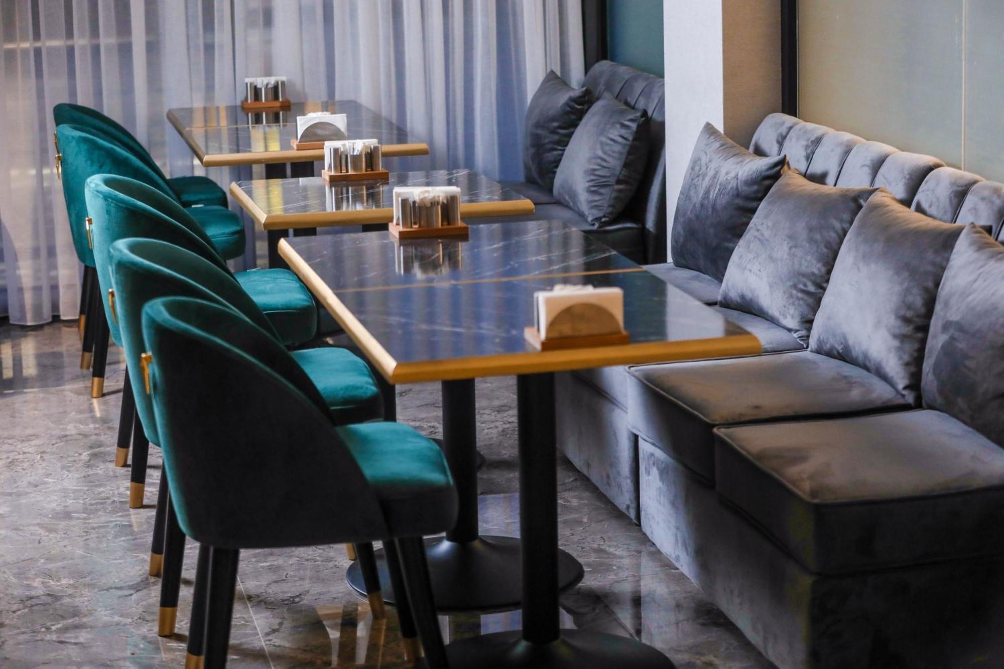 Arium Hotel Baku Exterior foto